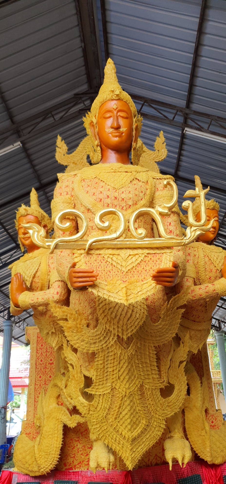 ศรัทธา  อุตสาหะ  สามัคคี  คุณค่าที่แฝงไว้ใน          ประเพณีแห่เทียนพรรษา
